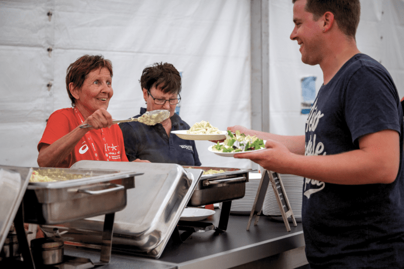 La restauration à Aarau en 2019 avec des bénévoles 